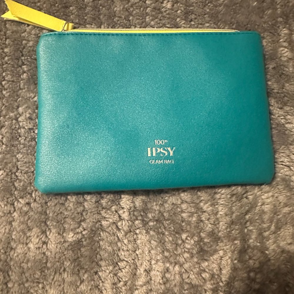 Pouch - Picture 2 of 3